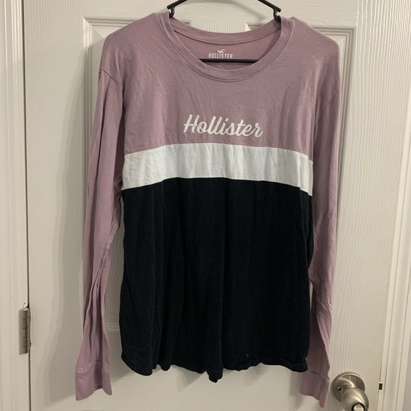 Hollister Tops - HOLLISTER large long sleeve t shirt
